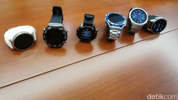 Huawei Watch GT 4 dapat digunakan pada smartphone Android dan iOS. Ini juga terintegrasi dengan aplikasi seperti Strava, Komoot, Runtastic dan Petal Maps milik Huawei. Foto: Josina