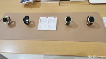 Huawei Watch GT 4 memiliki dua varian ukuran berbeda 41 mm dan 46mm. Kedua jam ini dibekali dengan layar AMOLED resolusi 466 x 466 pixel. Foto: Josina