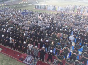Kabut Asap Makin Parah, Warga Palembang Gelar Salat Minta Hujan