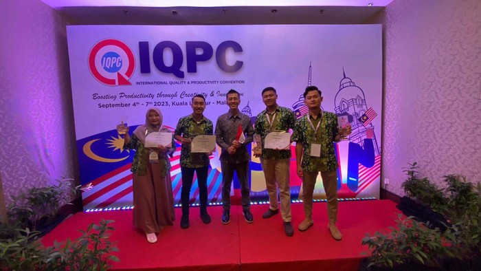 Kalbe Farma Raih Tiga Predikat Excellent dalam IQPC 2023 PT Kalbe Farma Tbk atau biasa disebut Kalbe berhasil meraih tiga prestasi tertinggi yakni predikat Excellent dalam ajang International Quality & Productivity Convention (IQPC) 2023.