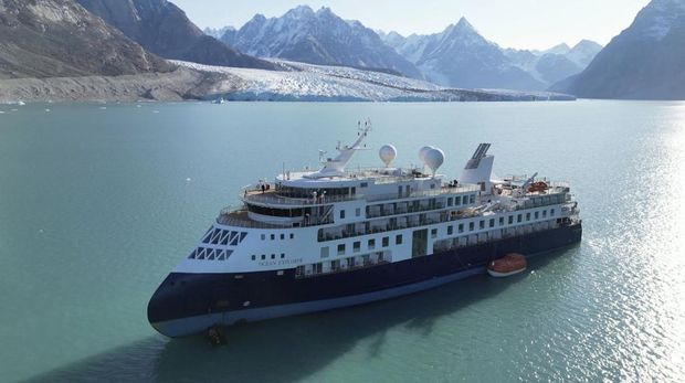 Kapal pesiar mewah Ocean Explorer