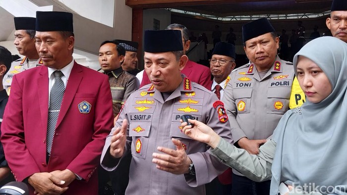 Kapolri Jenderal Listyo Sigit Prabowo usai menyampaikan kuliah umum di Universitas Muhammadiyah Malang.