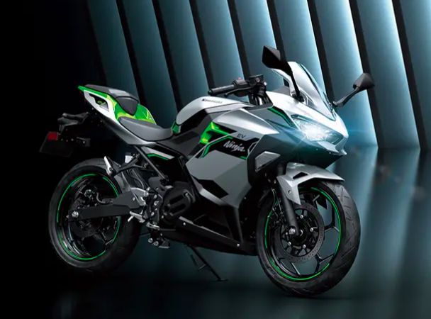 Kawasaki mulai jual motor listrik, Kawasaki Ninja e-1 dan Kawasaki Z e-1.
