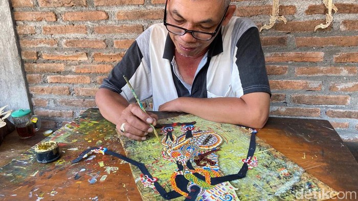 Kerajinan wayang di Kampung Gebulen, Jogja. Foto diunggah pada Jumat (15/9/2023).