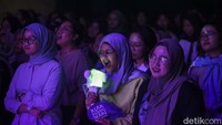 Acara ini dikemas dengan format karokee night dimana seluruh pengunjung dapat bernyayi bersama berkolaborasi dengan Reza Darmawangsa, Jenifer Wirawan, dan Invasion Dance Crew sebagai guest star. 