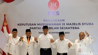 Bakal pasangan Anies-Cak Imin resmi mendapatkan tiga dukungan partai, yakni Partai NasDem, PKB, dan PKS. 