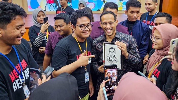 Musa Pedro Afgana animator muda dengan banyak prestasi. Karyanya sempat dipuji oleh Nadiem Makarim