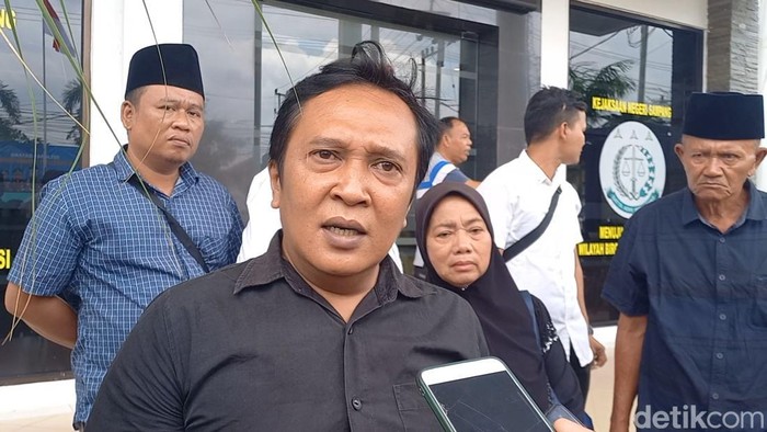 Pengacara keluarga korban pria yang mayatnya dikubur di bukit Sampang