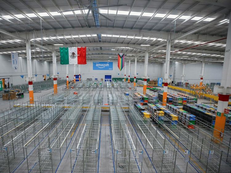 Potret Gudang Pengiriman Terbesar Amazon di Amerika Latin