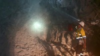 Pada November 2022 lalu, DAHANA mengaplikasikan DabexUG pada kegiatan first blasting di site PT Nusa Halmahera Mineral (NHM) Underground Gold Mine. Meskipun memiliki tantangan dengan area kerja yang memiliki risiko tinggi, tim DAHANA sukses melakukan blasting.  