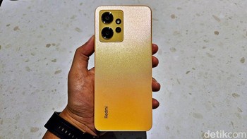 Xiaomi memasang chipset Snapdragon 685 sebagai dapur pacu yang dipadukan dengan RAM hingga 8 GB. Memori internalnya berkapasitas 128 GB, pengguna dapat memperluas ruang penyimpanan dengan memasang microSD hingga 1 TB. Foto: Adi Fida Rahman/detikINET