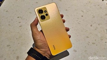 Warna Sunrise Gold begitu mewah. Foto: Adi Fida Rahman/detikINET