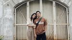 10 Potret Kemesraan Sarah Menzel dan Azriel Hermansyah yang Segera Menikah