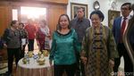 Semringah Megawati dan Eks Presiden Filipina di Jakarta