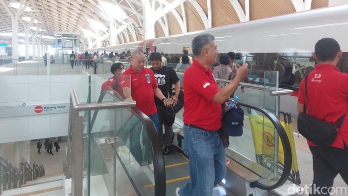 Uji Coba publik Kereta Cepat Jakarta-Bandung dimulai