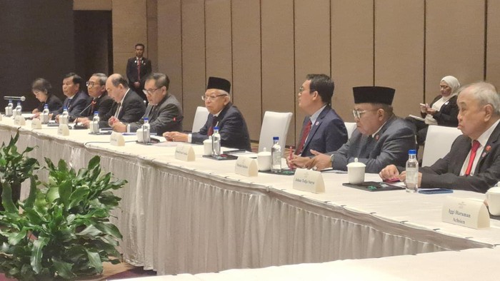 Wakil Presiden Maruf Amin bertemu dengan CEO dan general manager 10 perusahaan dari provinsi Fujian