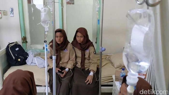 10 orang siswa MTs Negeri 4 Tulungagung keracunan minuman cappucino cincau.