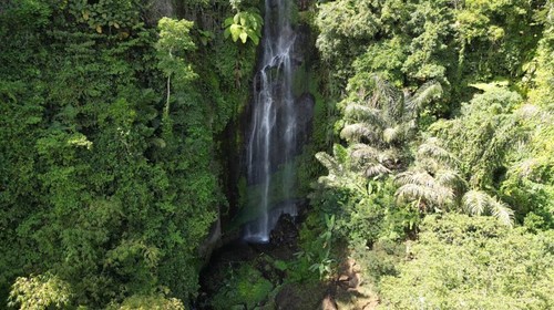 Surga tersembunyi yakni air terjun bengbengan di Desa Lemukih, Kecamatan Sawan, Kabupaten Buleleng, Bali.