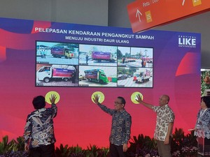 Buka Festival LIKE di GBK, Pratikno Ingatkan Pentingnya Selamatkan Lingkungan