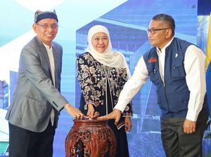 Pesan Khofifah untuk Keluarga Besar Unair soal Plaza Airlangga