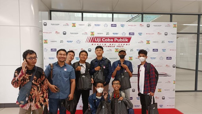 Kereta Cepat Jakarta Bandung khusus penumpang