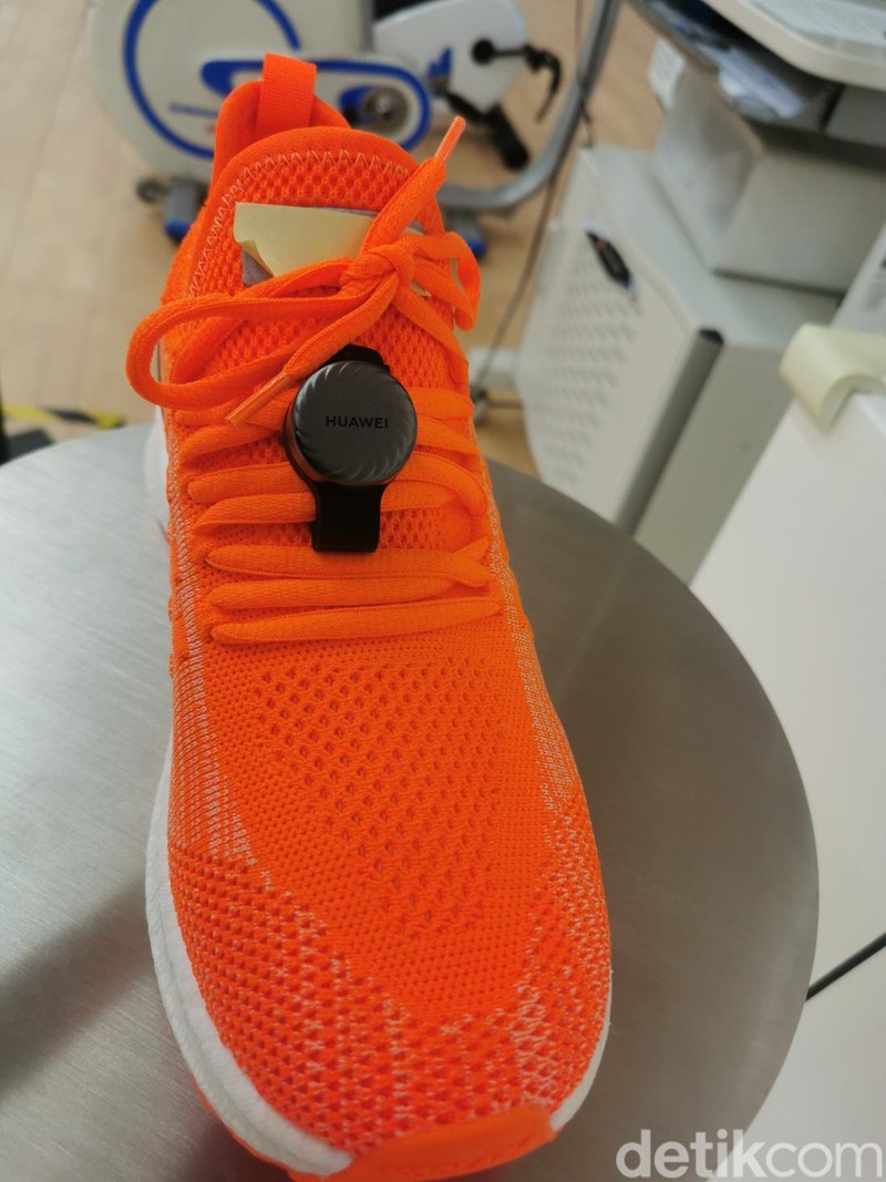 Mengintip Lab Kesehatan Huawei di China