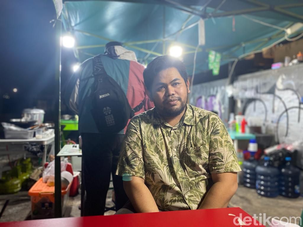 Molor Setahun, 'Duo Pengacara' Akhirnya Jual Ayam Gepuk Sambal Hijau Andaliman