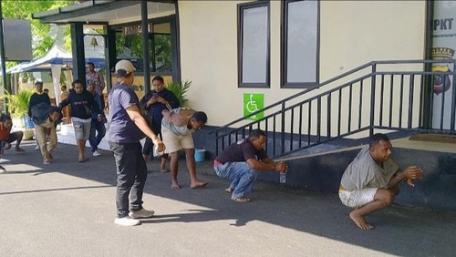 Para pelaku saat digiring ke Mapolresta Kupang Kota, NTT, Sabtu (16/9/2023).