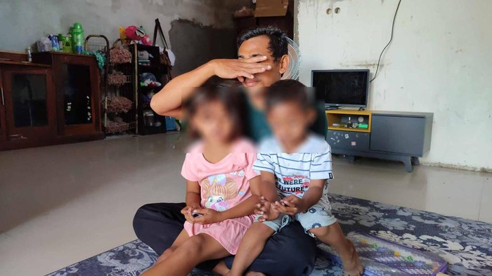 Samsul Arif memangku SAH dan putra keduanya.