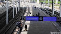Total panjang trase proyek Kereta Cepat Jakarta-Bandung mencapai 142,3 km yang dimulai dari Stasiun Halim hingga dengan Stasiun Tegalluar.