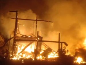 ODGJ di Wajo Ngamuk Bakar Rumah Ortu, 2 Tempat Tinggal Tetangga Ikut Hangus