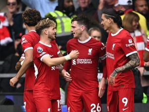 Dear Liverpool, Jangan Suka Nyusahin Diri Sendiri...