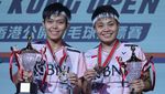 Potret Apriyani/Fadia di Podium Juara Hong Kong Open 2023