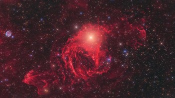 New Class of Galactic Nebuale Around the Star YY Hya karya Marcel Dreschler memenangkan kategori Stars and Nebulae. Foto: Marcel Dreschler/Astronomy Photographer of the Year