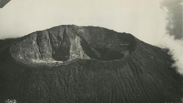 Dokumentasi dan kondisi Gunung Ciremai zaman Belanda.