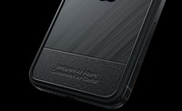 iPhone 15 Pro berlapis emas