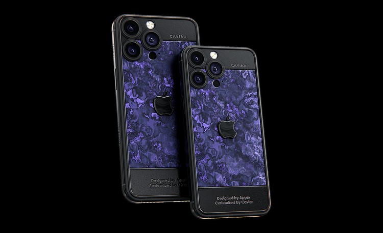 iPhone 15 Pro berlapis emas