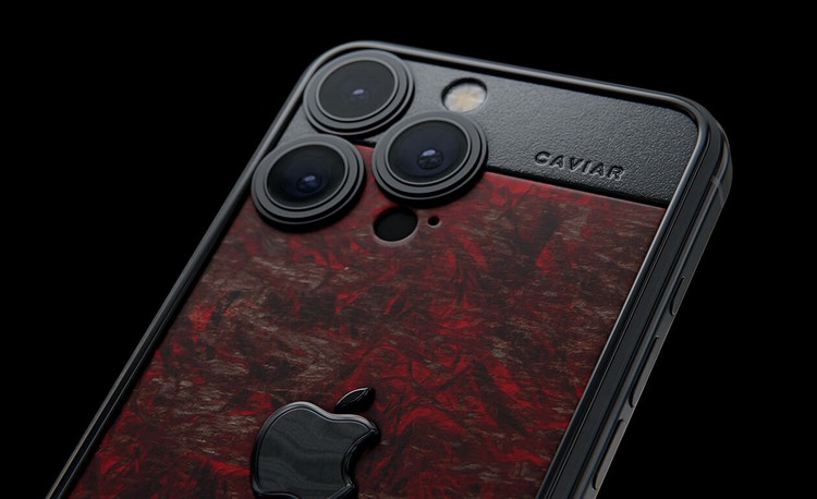 iPhone 15 Pro berlapis emas iPhone 15 Pro berlapis emas