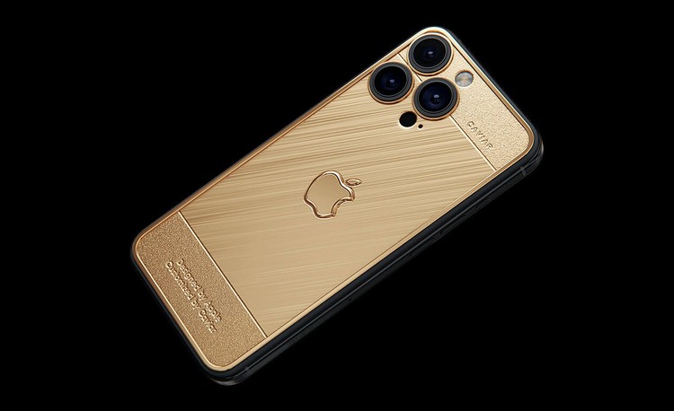 iPhone 15 Pro berlapis emas
