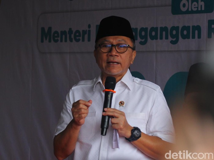 Ketum PAN Zulkifli Hasan di Sleman, Minggu (17/9/2023).