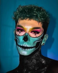 Make up unik