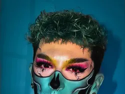 Bukan Photoshop! Kerennya Makeup Seni 3D di Wajah