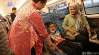PT KCIC membuka kesempatan kepada warga untuk menjajal Kereta Cepat Jakarta Bandung sebelum diresmikan dan dioperasikan secara penuh pada 1 Oktober mendatang.  
