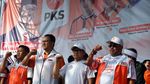 Momen Anies Sapa dan Senam Bareng Simpatisan di Bogor