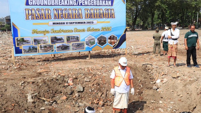 Peletakan batu pertama pembangunan Pasar Umum Negara, Minggu (17/9/2023).