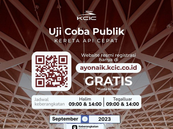 Antusias Warga Jajal Kereta Cepat Jakarta-Bandung