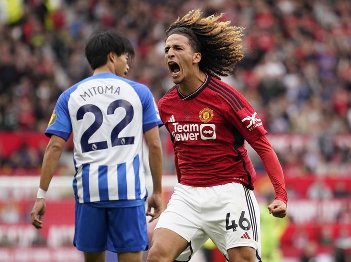 Manchester United kalah lagi. Bermain di kandang sendiri, MU dipermalukan Brighton dengan skor akhir 1-3. Pertandingan Liga Inggris antara MU vs Brighton berlangsung di Old Trafford, Sabtu (16/9/2023) malam WIB.