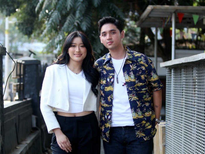 Syahravi dengan Amanda Caesa.