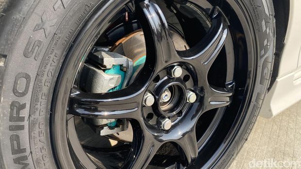 Toyota Agya GR Sport yang dimodifikasi oleh Toyota GR Garage