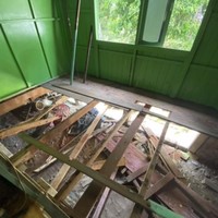 Hingga saat ini video transformasi rumah tersebut telah ditayangkan lebih dari 2,7 juta. Tak sedikit yang memberikan komentar, menyebut awalnya kamar tersebut terlihat seperti kamar Upin Ipin. “Eh gw kira rumahnya Upin Ipin,” komentar salah seorang netizen. Foto: TikTok/@sepuikhwan